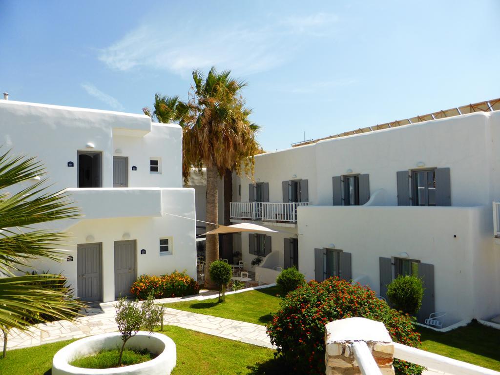 Готель Paros Bay Parasporos Екстер'єр фото