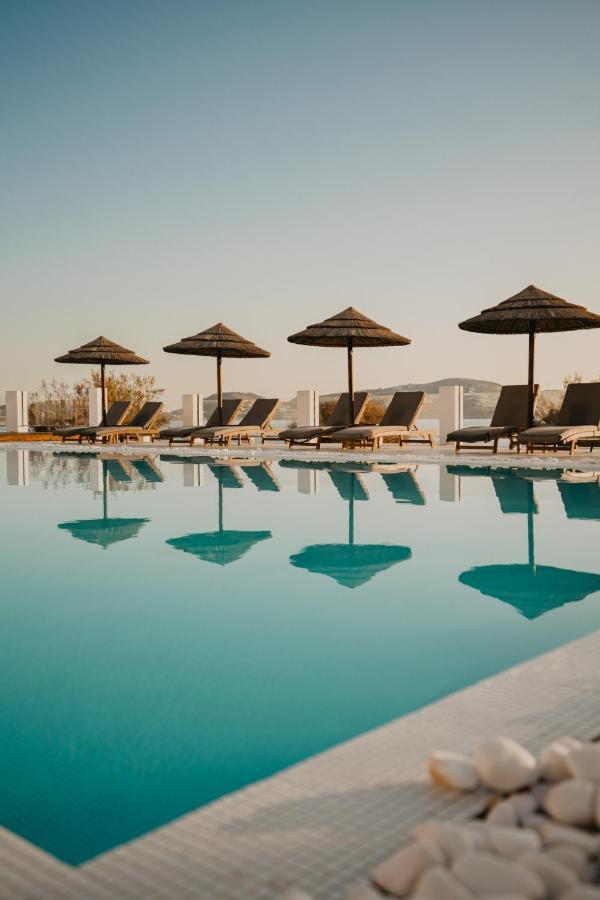 Готель Paros Bay Parasporos Екстер'єр фото